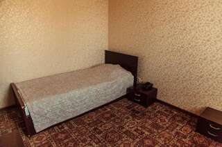 Отель Sultan Бишкек Двухместный номер с 2 отдельными кроватями-3
